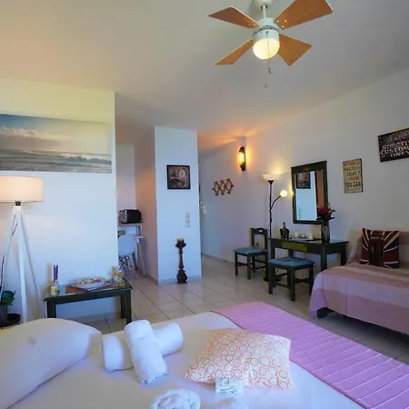 Seafront Spirit זקינטוס טאון