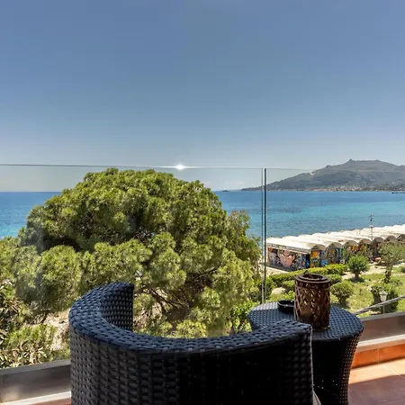 Seafront Spirit Apartment