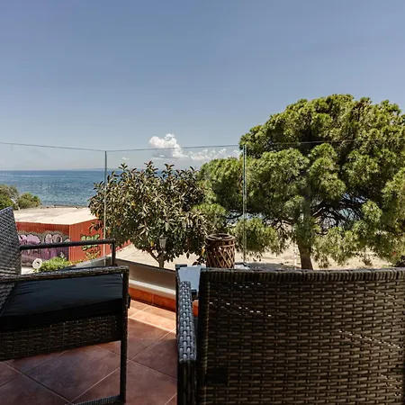 Seafront Spirit Apartment *