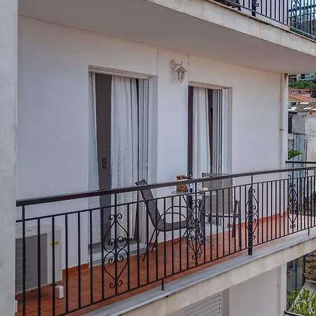 Seafront Spirit Apartmán