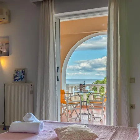 Seafront Spirit Daire Zakintos